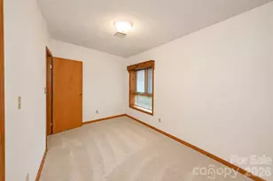 3711 Blendwood Ln NE, Hickory, NC 28601 - Photo 27