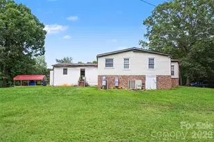 2223 Camp Creek Rd, Lancaster, SC 29720 - Photo 17
