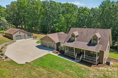 158 Mallard Drive, Columbus, NC 28722 - Photo 3