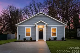 1912 Wilson W Lee Blvd, Statesville, NC 28677 - Photo 1