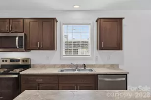 1303 Elrado St, Burlington, NC 27217 - Photo 13