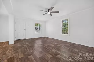 1303 Elrado St, Burlington, NC 27217 - Photo 7