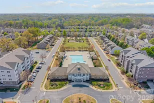 2419 Diplomat Ln, Charlotte, NC 28210 - Photo 33