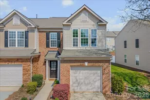 2419 Diplomat Ln, Charlotte, NC 28210 - Photo 1