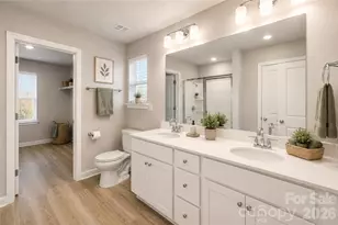 8912 Sawyer Run Ct, Charlotte, NC 28215 - Photo 11
