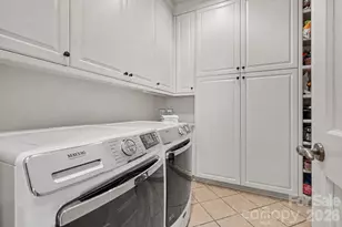 2343 Roswell Ave, Charlotte, NC 28207 - Photo 27