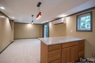 1002 Windsor Dr, Asheville, NC 28803 - Photo 17