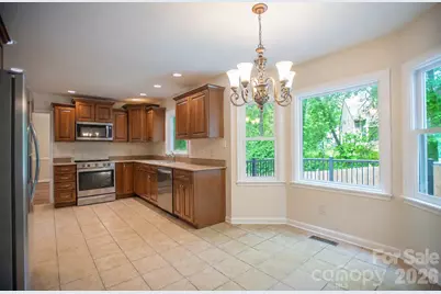 1002 Windsor Drive, Asheville, NC 28803 - Photo 7