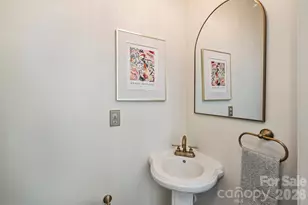 1611 Tippah Park Ct, Charlotte, NC 28205 - Photo 23
