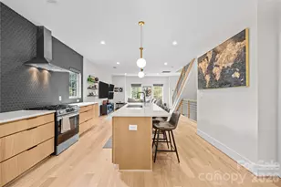 3020 Cobbs Hl Rd, Charlotte, NC 28205 - Photo 9