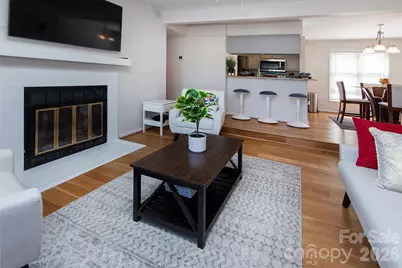 212 W 10th Street #17, Charlotte, NC 28202 - Photo 5