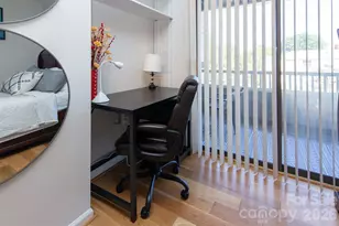 212 W 10th St, Charlotte, NC 28202 - Photo 9