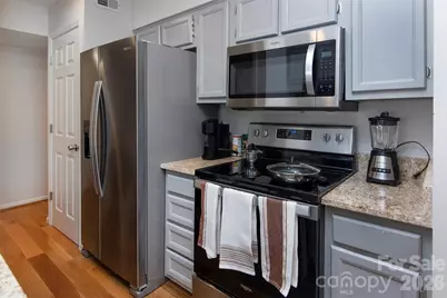 212 W 10th Street #17, Charlotte, NC 28202 - Photo 7