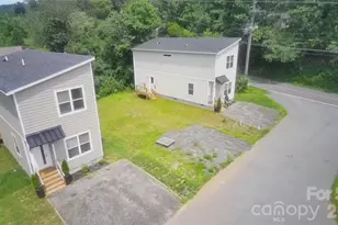 4 & 10 Wyndom Ln, Asheville, NC 28805 - Photo 3