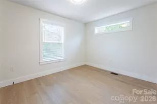 4 & 10 Wyndom Ln, Asheville, NC 28805 - Photo 17