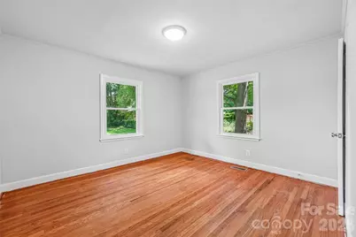 808 Lowery Street, Shelby, NC 28152 - Photo 3