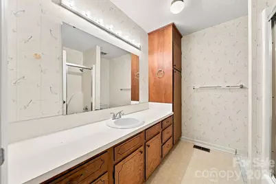 1330 5th Street NE #102, Hickory, NC 28601 - Photo 23