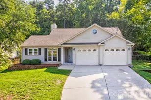 156 Edgewater Dr NW, Concord, NC 28027 - Photo 1