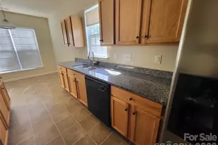 1520 Peaceful Way Dr, Charlotte, NC 28206 - Photo 11