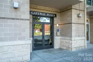 718 W Trade St, Charlotte, NC 28202 - Photo 29