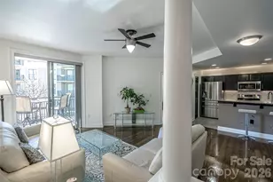 718 W Trade St, Charlotte, NC 28202 - Photo 3