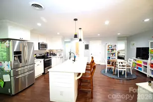36 Clarendon Rd, Asheville, NC 28806 - Photo 25