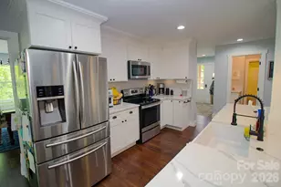 36 Clarendon Rd, Asheville, NC 28806 - Photo 23