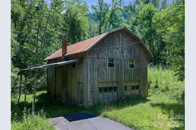 270 Dana Road, Green Mountain, NC 28740 - Photo 29