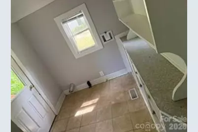 826 W Davidson Avenue, Gastonia, NC 28052 - Photo 5