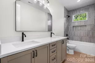 2670 Charleston Ct, Claremont, NC 28610 - Photo 37