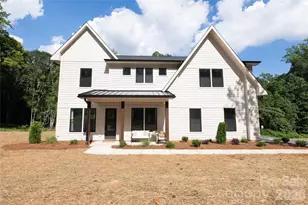 320 Laurel Crest Dr, Kannapolis, NC 28081 - Photo 1