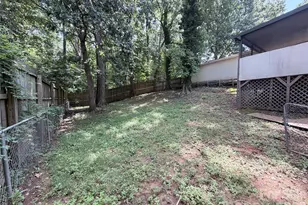 931 Pineborough Rd, Charlotte, NC 28212 - Photo 37