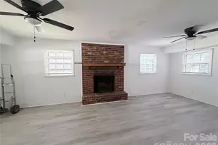931 Pineborough Rd, Charlotte, NC 28212 - Photo 23