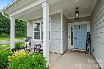 5005 Painswick Place, Charlotte, NC 28215 - Photo 3