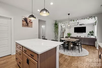 5005 Painswick Place, Charlotte, NC 28215 - Photo 13