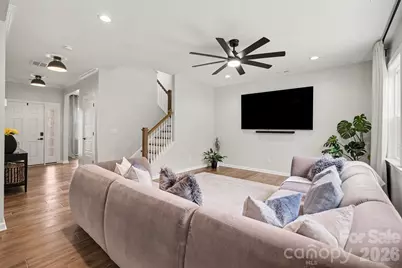 5005 Painswick Place, Charlotte, NC 28215 - Photo 9