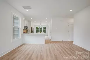 708 Meadowood St, Hudson, NC 28638 - Photo 11