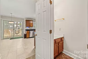 2708 Kirkholm Dr, Matthews, NC 28105 - Photo 7