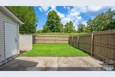4313 Eaves Lane, Charlotte, NC 28215 - Photo 39