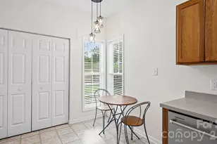 4313 Eaves Ln, Charlotte, NC 28215 - Photo 17