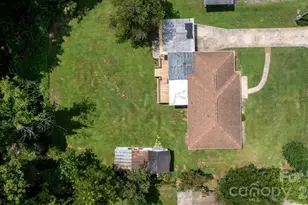 2266 9th Ave Dr NE, Hickory, NC 28601 - Photo 41