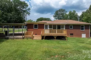 2266 9th Ave Dr NE, Hickory, NC 28601 - Photo 39