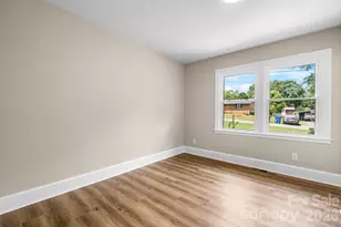 2266 9th Ave Dr NE, Hickory, NC 28601 - Photo 21