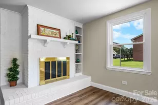 2266 9th Ave Dr NE, Hickory, NC 28601 - Photo 7