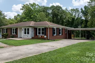 2266 9th Ave Dr NE, Hickory, NC 28601 - Photo 33