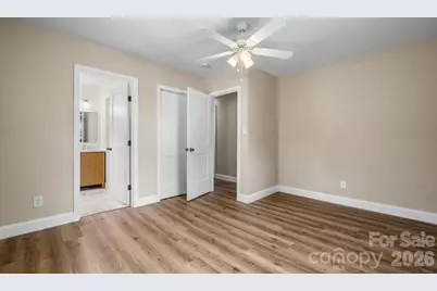 2266 9th Avenue Drive NE, Hickory, NC 28601 - Photo 15