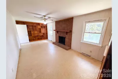8901 Hood Road, Charlotte, NC 28215 - Photo 9