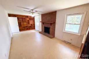 8901 Hood Rd, Charlotte, NC 28215 - Photo 9