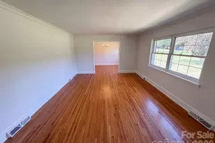 8901 Hood Rd, Charlotte, NC 28215 - Photo 3