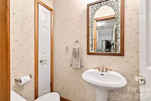 34 Tuckaway Dr, Asheville, NC 28803 - Photo 25
